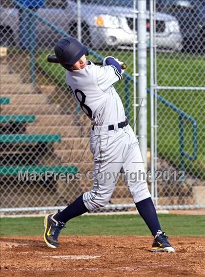 Thumbnail 1 in Canby vs. Jesuit photogallery.