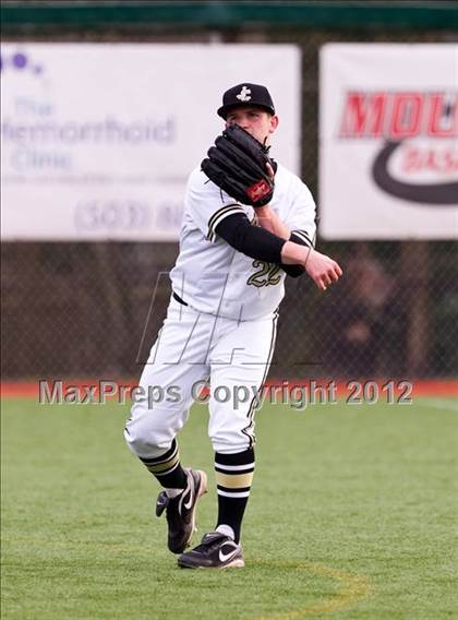 Thumbnail 1 in Canby vs. Jesuit photogallery.