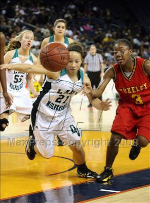 Thumbnail 2 in Deer Valley vs. Berkeley (CIF NCS D1 Final) photogallery.