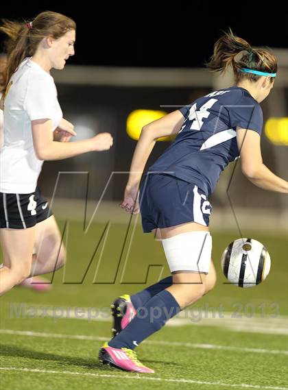 Thumbnail 2 in Crandall vs Wylie East (UIL 4A Region 2 Area Playoff) photogallery.