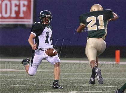 Thumbnail 3 in St. Joseph Regional vs. DePaul (Kickoff Classic) photogallery.