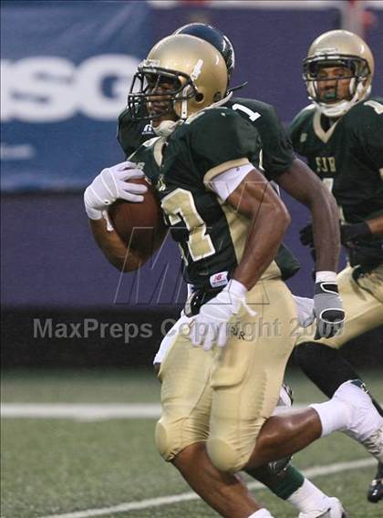 Thumbnail 3 in St. Joseph Regional vs. DePaul (Kickoff Classic) photogallery.