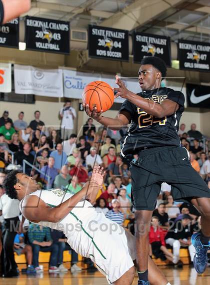 Thumbnail 2 in St. Vincent-St. Mary vs. Wheeler (City of Palms Classic) photogallery.