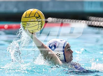 Thumbnail 2 in Clovis vs Clovis North photogallery.