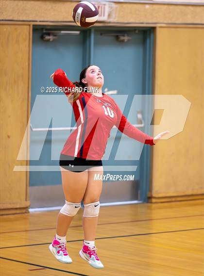 Thumbnail 1 in Lindhurst @ Rio Vista photogallery.