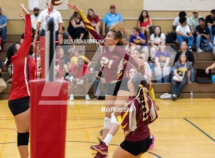 Thumbnail 3 in Lindhurst @ Rio Vista photogallery.