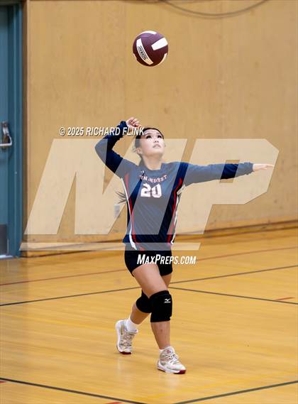 Thumbnail 1 in Lindhurst @ Rio Vista photogallery.