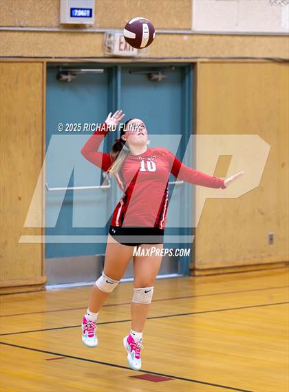 Thumbnail 3 in Lindhurst @ Rio Vista photogallery.