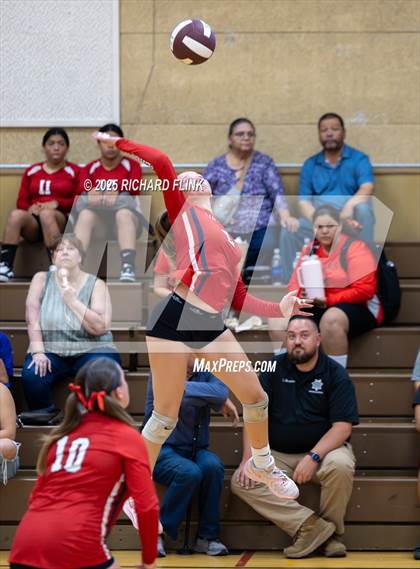 Thumbnail 2 in Lindhurst @ Rio Vista photogallery.