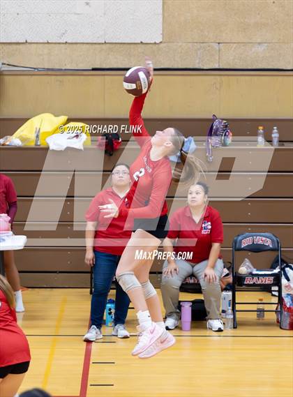 Thumbnail 1 in Lindhurst @ Rio Vista photogallery.