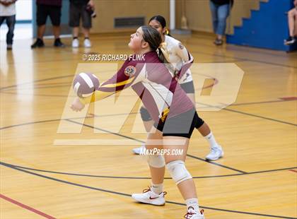 Thumbnail 1 in Lindhurst @ Rio Vista photogallery.