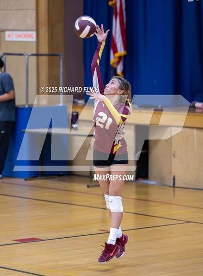 Thumbnail 1 in Lindhurst @ Rio Vista photogallery.