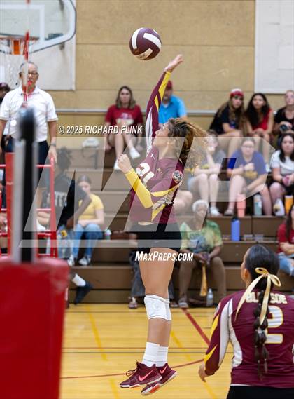 Thumbnail 1 in Lindhurst @ Rio Vista photogallery.