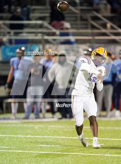 Thumbnail 3 in DeSoto Central @ Lewisburg photogallery.
