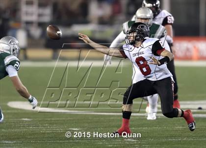 Thumbnail 3 in Centennial vs. De La Salle (CIF State Open Division Final) photogallery.