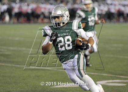 Thumbnail 2 in Centennial vs. De La Salle (CIF State Open Division Final) photogallery.