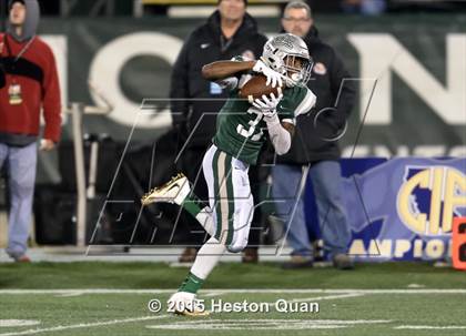 Thumbnail 3 in Centennial vs. De La Salle (CIF State Open Division Final) photogallery.