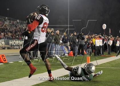 Thumbnail 1 in Centennial vs. De La Salle (CIF State Open Division Final) photogallery.