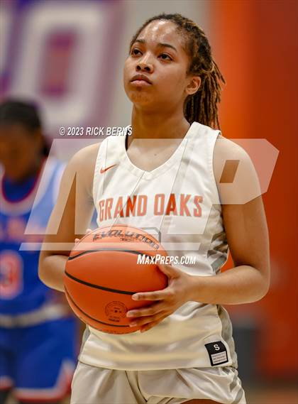Thumbnail 2 in Grand Oaks vs Oak Ridge photogallery.