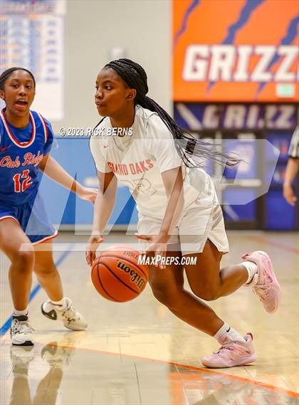 Thumbnail 3 in Grand Oaks vs Oak Ridge photogallery.