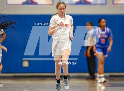 Thumbnail 3 in Grand Oaks vs Oak Ridge photogallery.