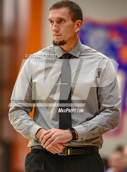 Thumbnail 1 in Grand Oaks vs Oak Ridge photogallery.