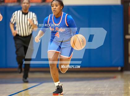 Thumbnail 1 in Grand Oaks vs Oak Ridge photogallery.