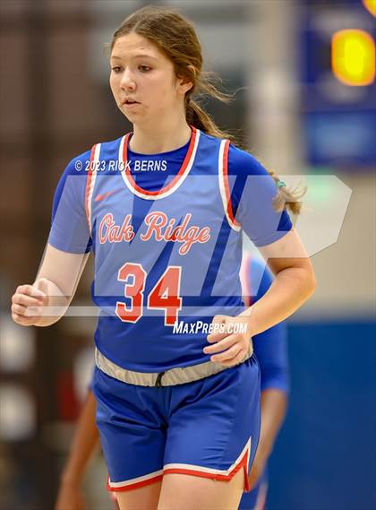 Thumbnail 3 in Grand Oaks vs Oak Ridge photogallery.