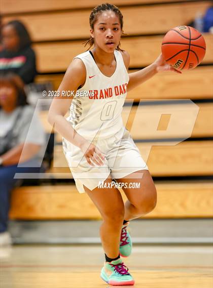 Thumbnail 3 in Grand Oaks vs Oak Ridge photogallery.