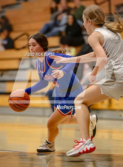 Thumbnail 1 in Grand Oaks vs Oak Ridge photogallery.