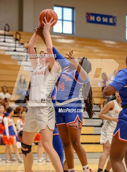 Thumbnail 1 in Grand Oaks vs Oak Ridge photogallery.