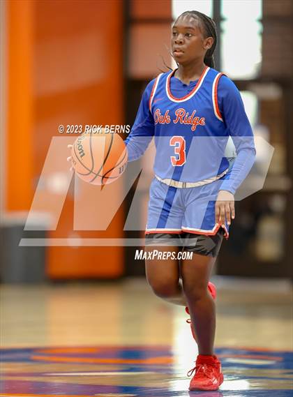 Thumbnail 3 in Grand Oaks vs Oak Ridge photogallery.