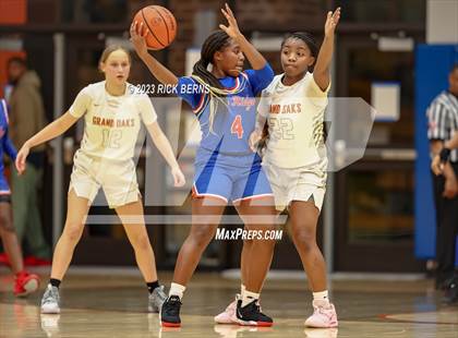 Thumbnail 3 in Grand Oaks vs Oak Ridge photogallery.