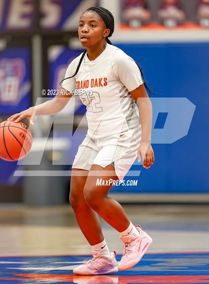 Thumbnail 1 in Grand Oaks vs Oak Ridge photogallery.
