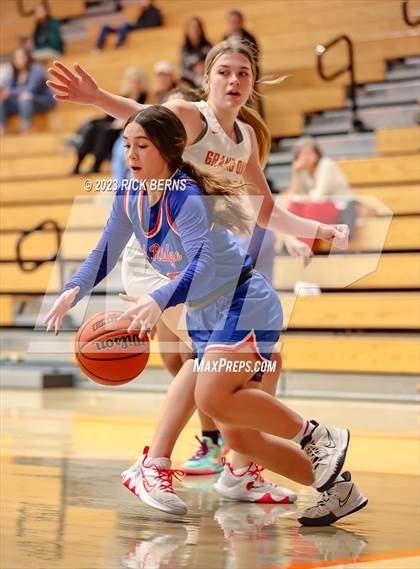 Thumbnail 3 in Grand Oaks vs Oak Ridge photogallery.