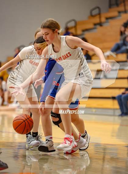 Thumbnail 2 in Grand Oaks vs Oak Ridge photogallery.