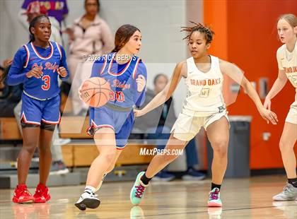Thumbnail 3 in Grand Oaks vs Oak Ridge photogallery.