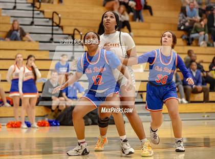 Thumbnail 3 in Grand Oaks vs Oak Ridge photogallery.