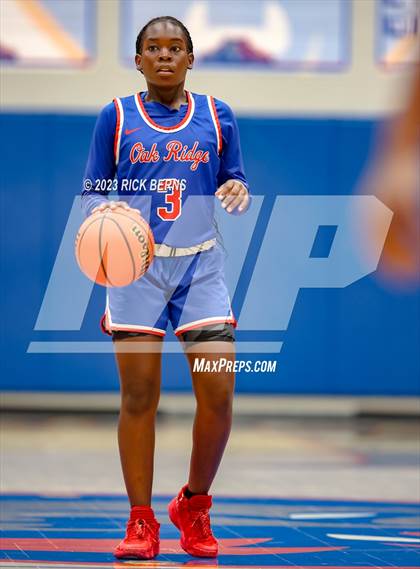 Thumbnail 3 in Grand Oaks vs Oak Ridge photogallery.
