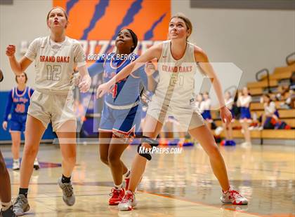 Thumbnail 3 in Grand Oaks vs Oak Ridge photogallery.