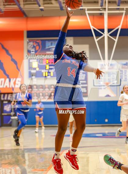 Thumbnail 1 in Grand Oaks vs Oak Ridge photogallery.