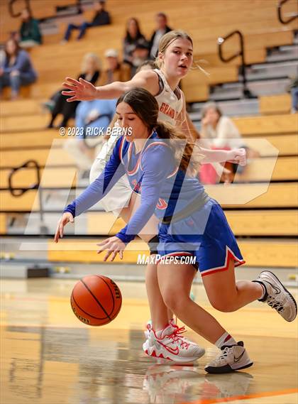 Thumbnail 2 in Grand Oaks vs Oak Ridge photogallery.