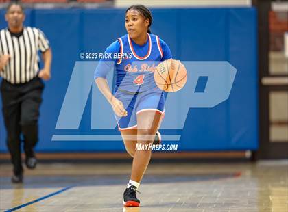 Thumbnail 2 in Grand Oaks vs Oak Ridge photogallery.