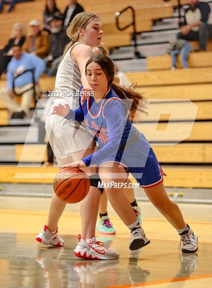 Thumbnail 1 in Grand Oaks vs Oak Ridge photogallery.