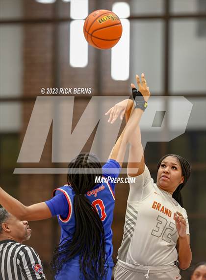 Thumbnail 3 in Grand Oaks vs Oak Ridge photogallery.