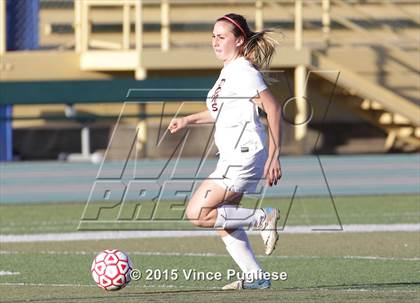Thumbnail 3 in Maywood vs. Verdugo Hills (CIF LACS D3 Final) photogallery.