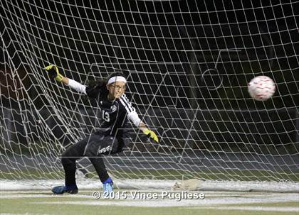 Thumbnail 1 in Maywood vs. Verdugo Hills (CIF LACS D3 Final) photogallery.