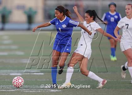 Thumbnail 3 in Maywood vs. Verdugo Hills (CIF LACS D3 Final) photogallery.
