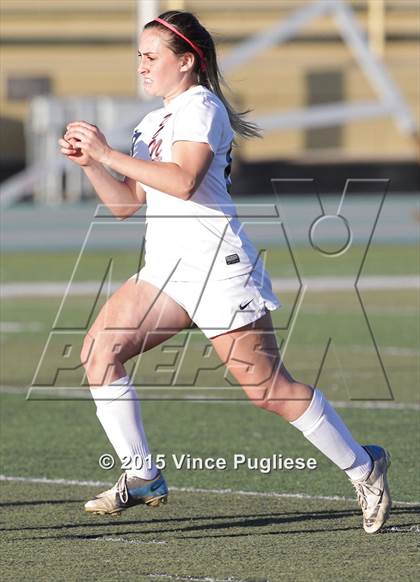 Thumbnail 3 in Maywood vs. Verdugo Hills (CIF LACS D3 Final) photogallery.
