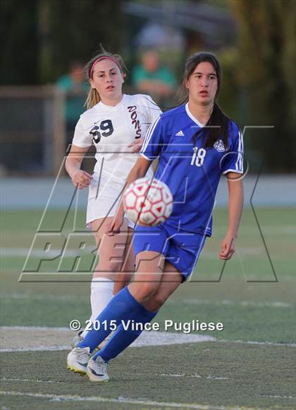 Thumbnail 3 in Maywood vs. Verdugo Hills (CIF LACS D3 Final) photogallery.